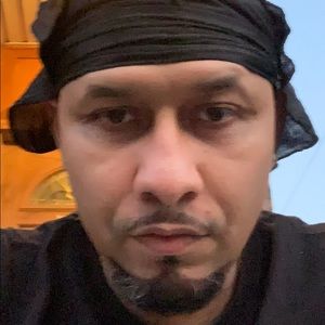 Meet your Posher, Johnathan